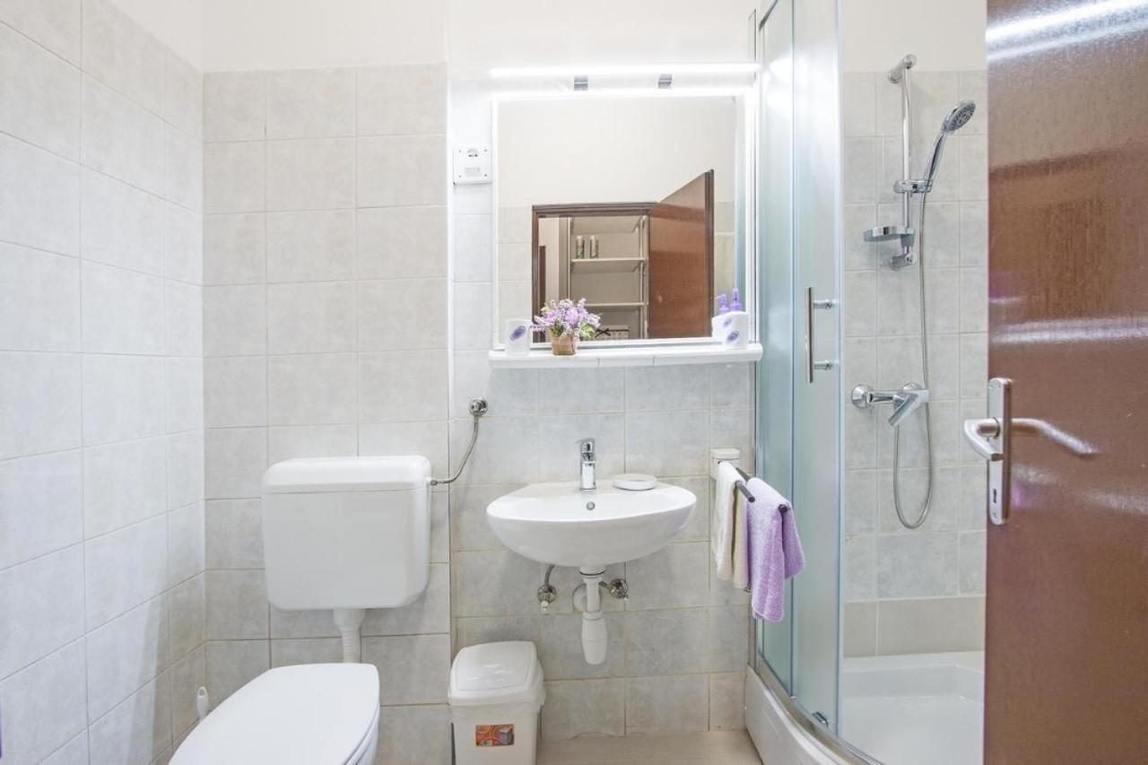 Apartment Andrejka 佩罗杰 外观 照片