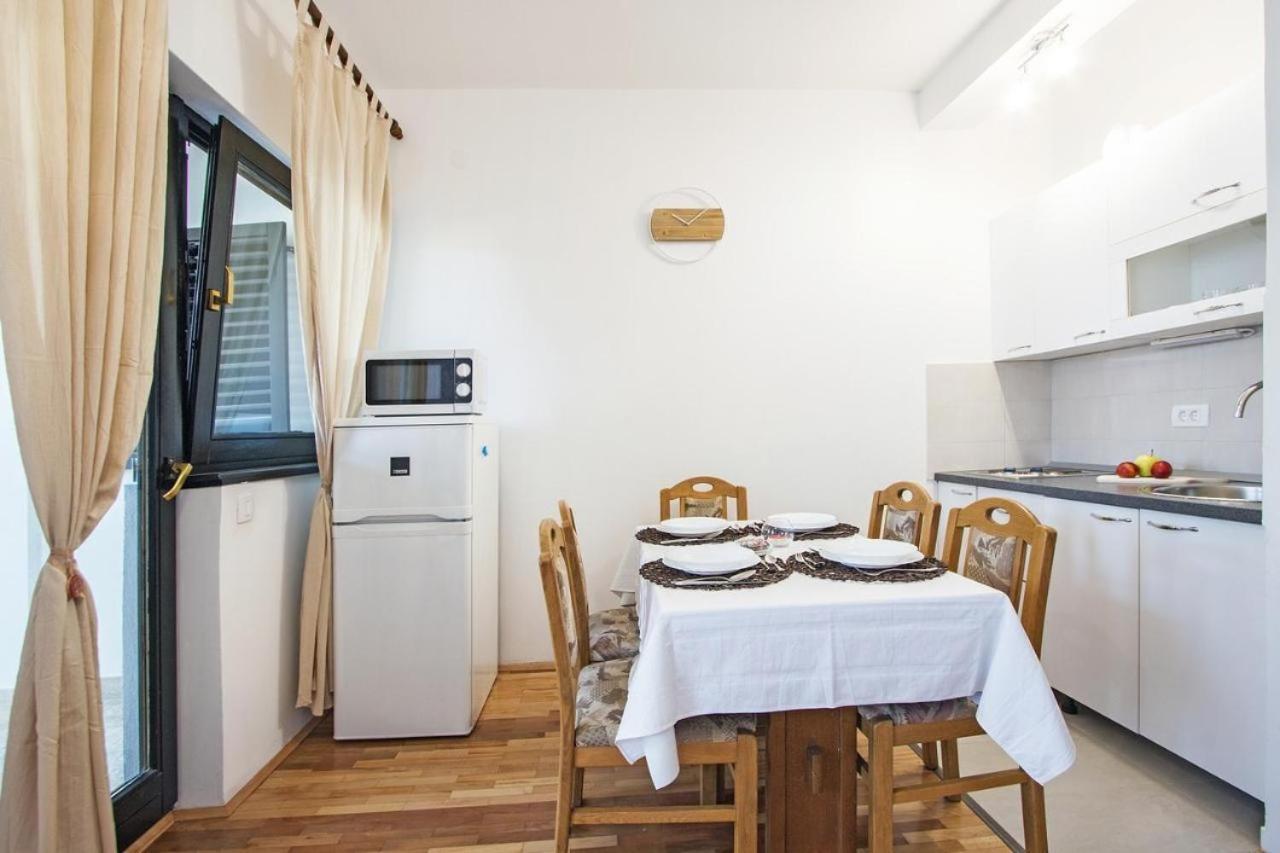 Apartment Andrejka 佩罗杰 外观 照片